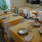 Casa Diomira Hotel 2*