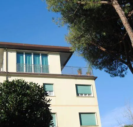 Casa Diomira Lido di Camaiore